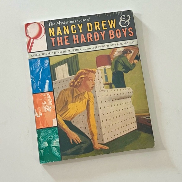 Vintage Nancy Drew & The Hardy Boys Book - Picture 1 of 4